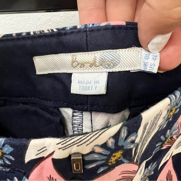 Boden Floral Geometric Dress Pants Size 4L - Picture 3 of 6